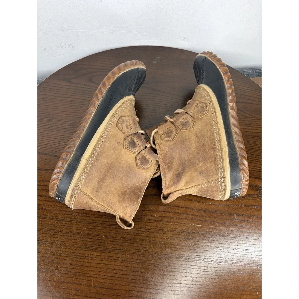Sorel Out N About Boots Women's 7 Tan Black Nubuck Waterproof Duck Rain Booties